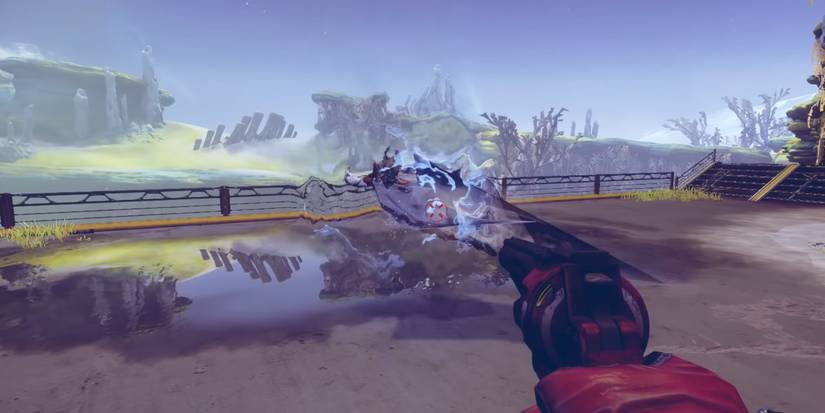 Making a confusing spin dodge - Destiny 2 Hunter DPS Tips