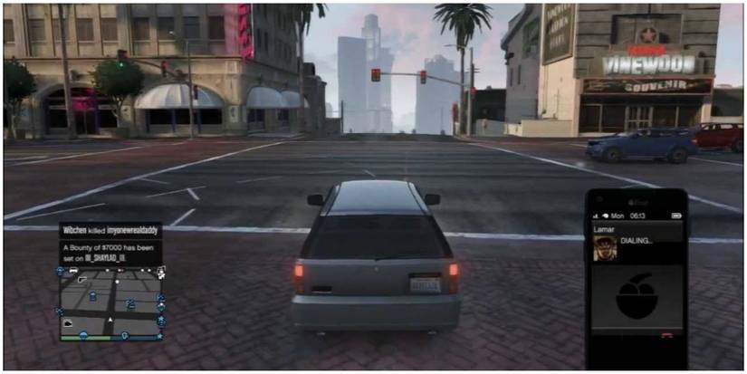 A player getting a phone call from a mission giver