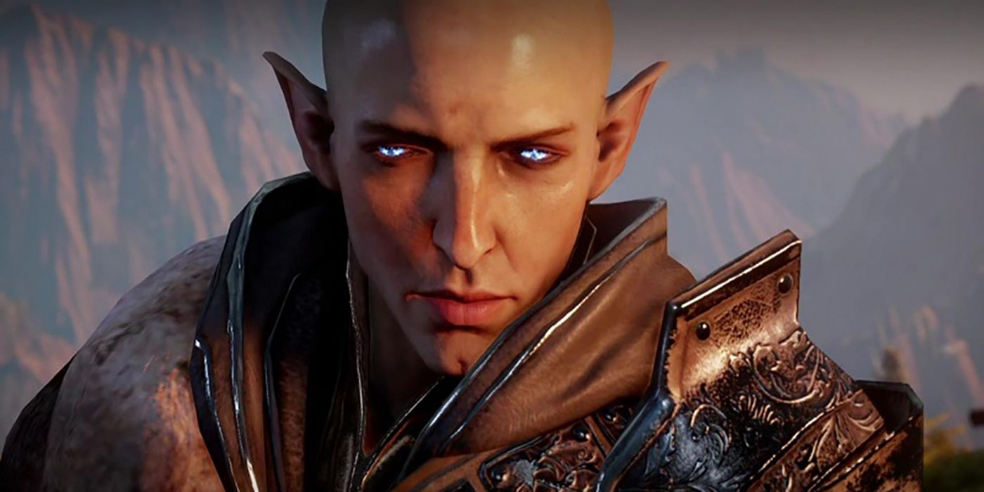 Solas with glowing blue eyes in Dragon Age: Inquisition