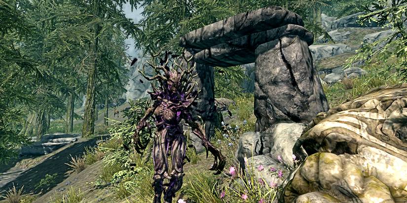 spriggan approaching the player in skyrim