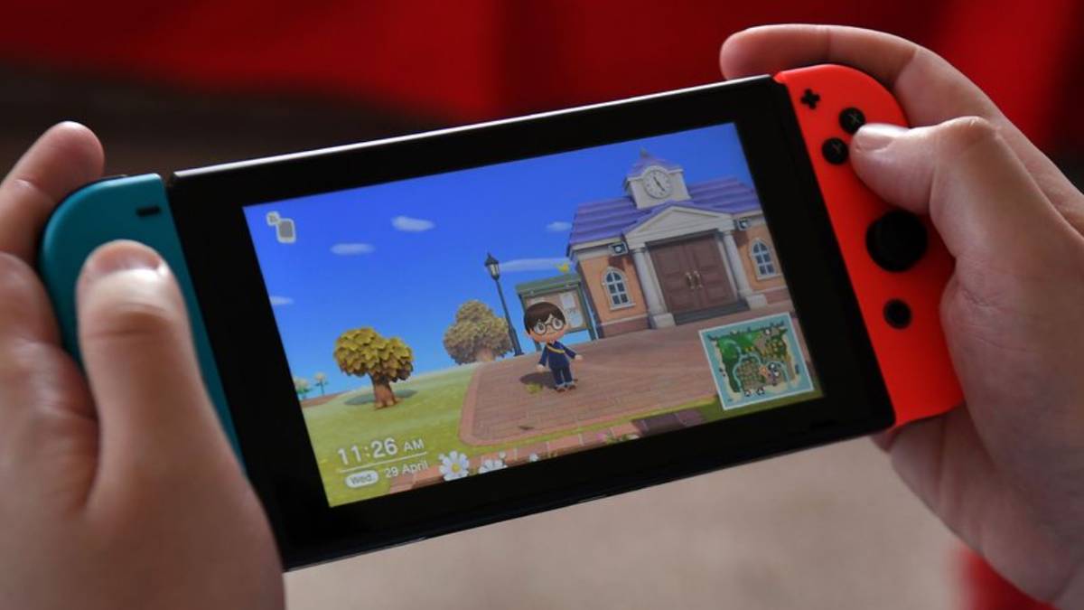 playing animal crossing new horizons nintendo switch