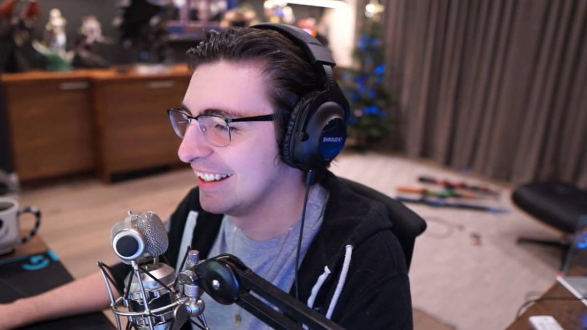 twitch shroud webcam sitting at desk