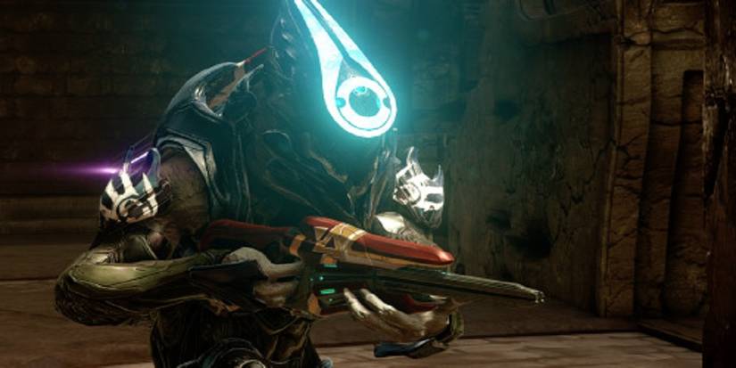 Halo 4 and Halo 5 Guardians Jul M'dama Leader of the Covenant