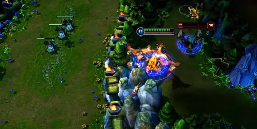 Shyvana chasing an enemy - League of Legends Shyvana Guide