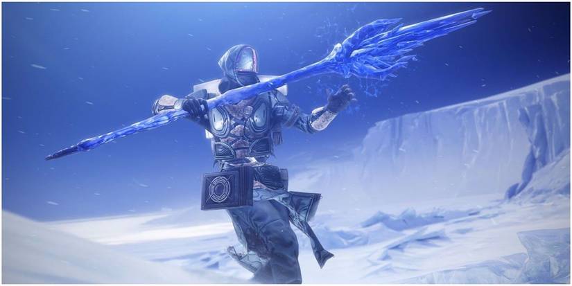 Warlock Using Penumbral Blast