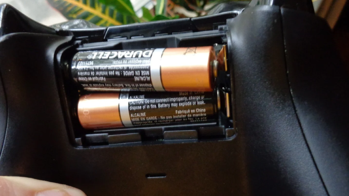 Xbox-Controller-Batteries-Duracell-Representative-Featured