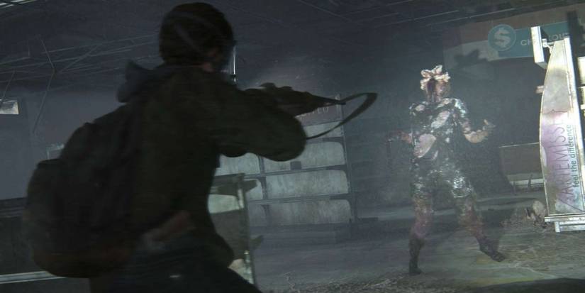 ellie aiming at clicker last of us 2 gameplay