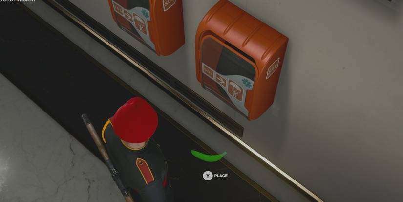 agent 47 placing banana