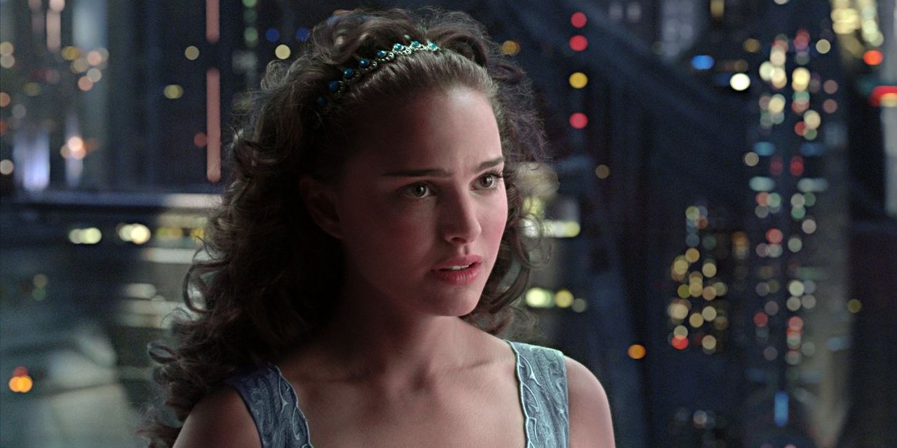 Натали Портман в Star Wars: Episode III — Revenge of the Sith (2005)