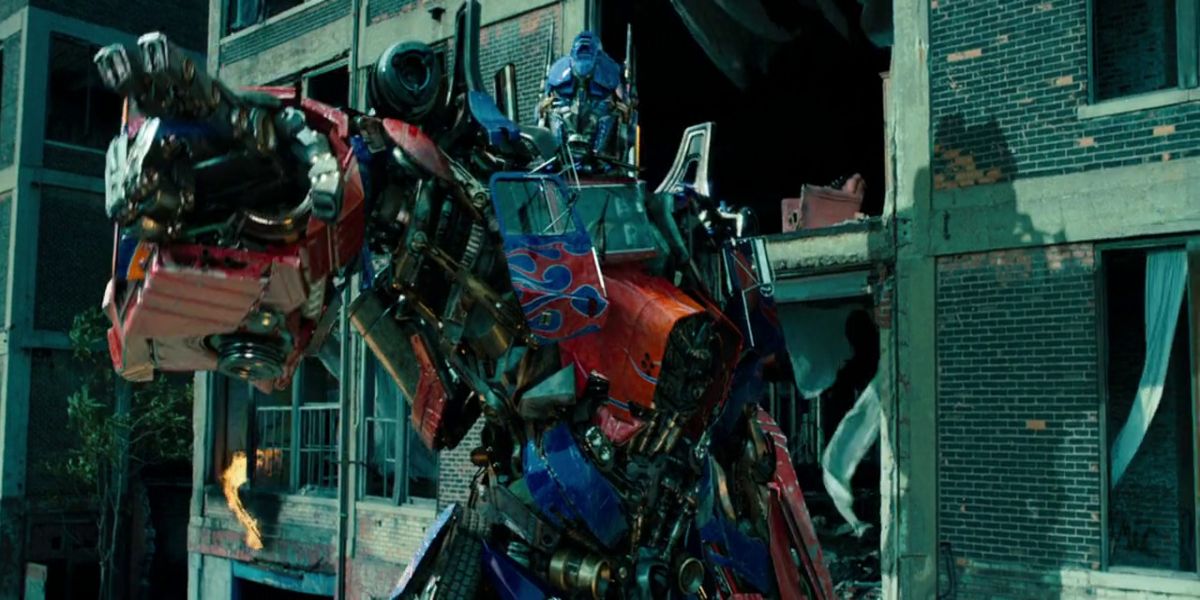 optimus prime pointing fingers as he gives his speech