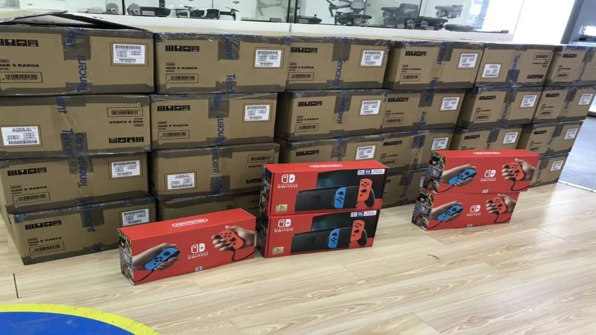 usps worker steals consoles