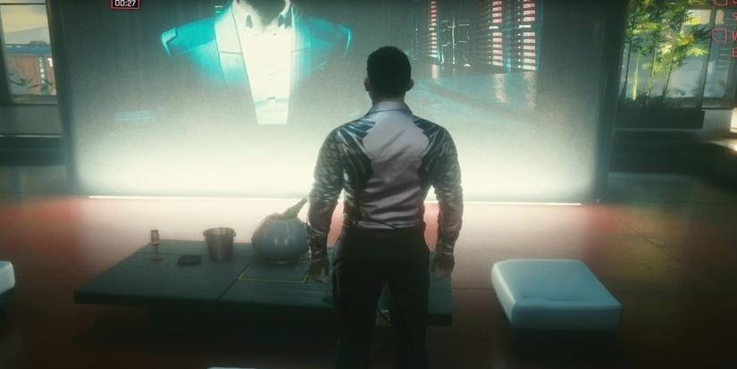 Yorinobu's back to the camera