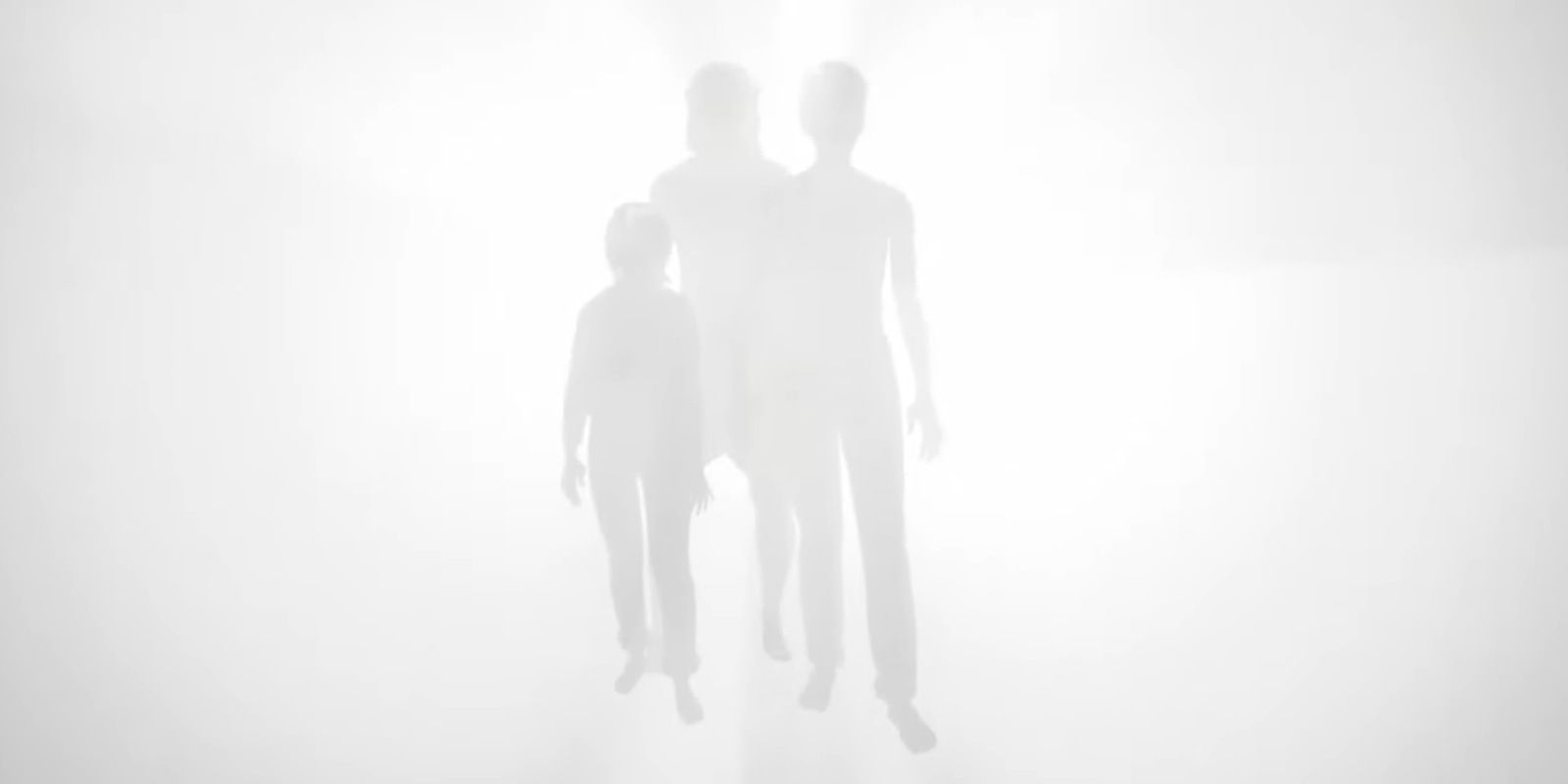 A family's outline is seen through the fod_Visage