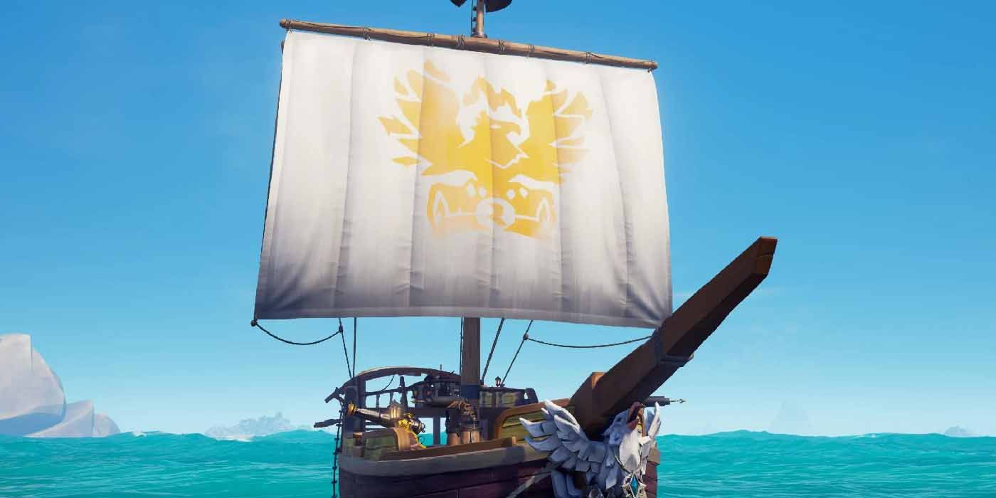 The Gilded Phoenix Sails in Sea of Thieves