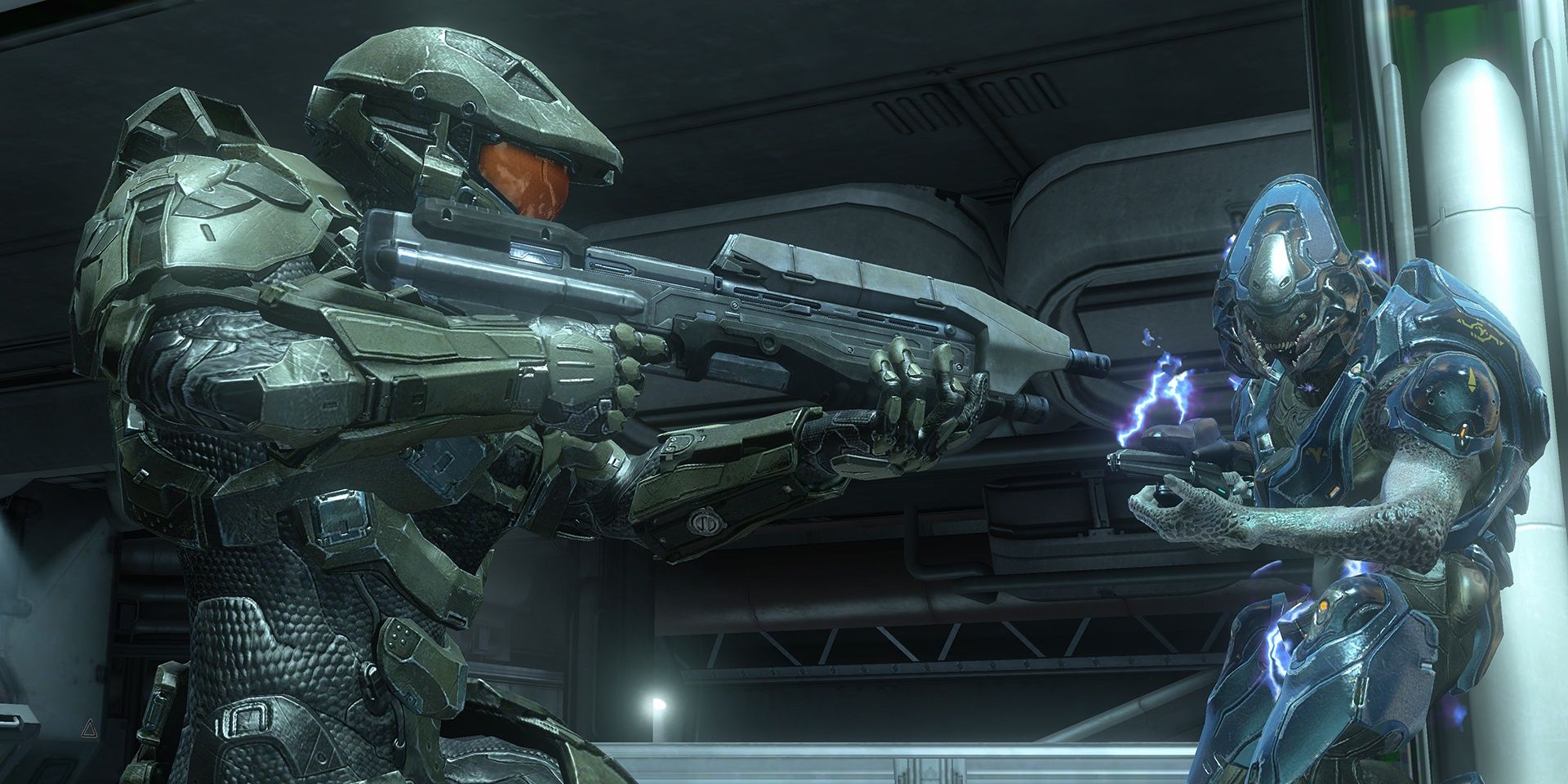 Master Chief (left) in Halo 4