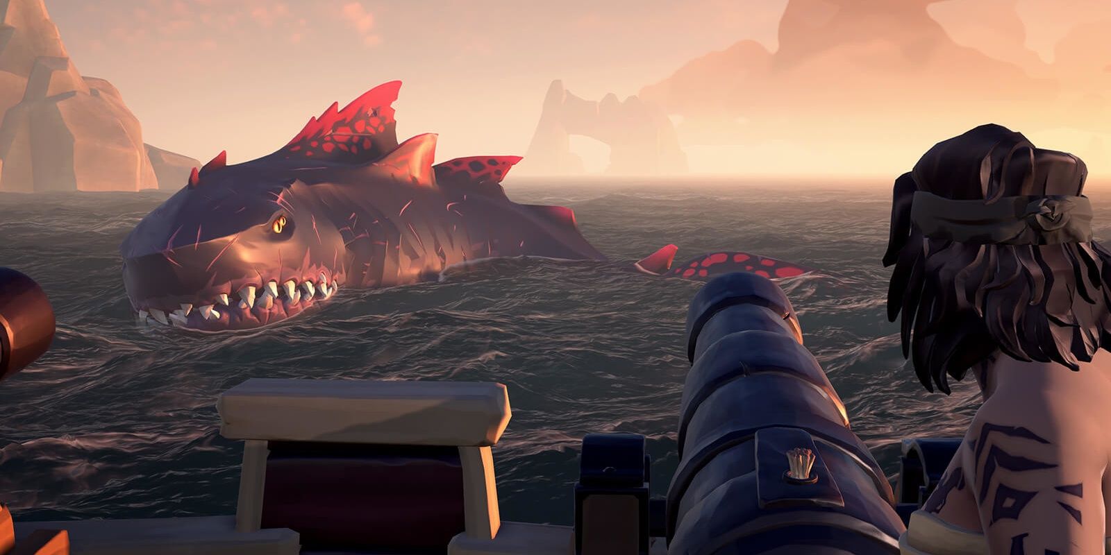 A player fights the Shrouded Ghost in Sea of Thieves