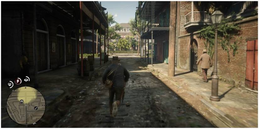 Arthur Morgan running through the streets of St. Denis