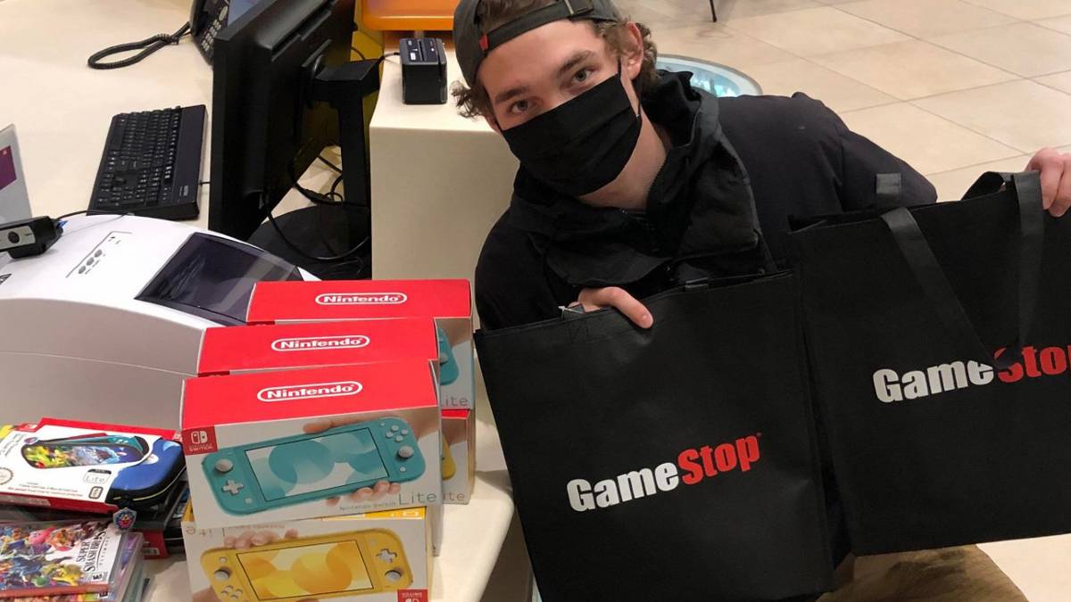 r/wallstreetbets investor gamestop donate children's hospital
