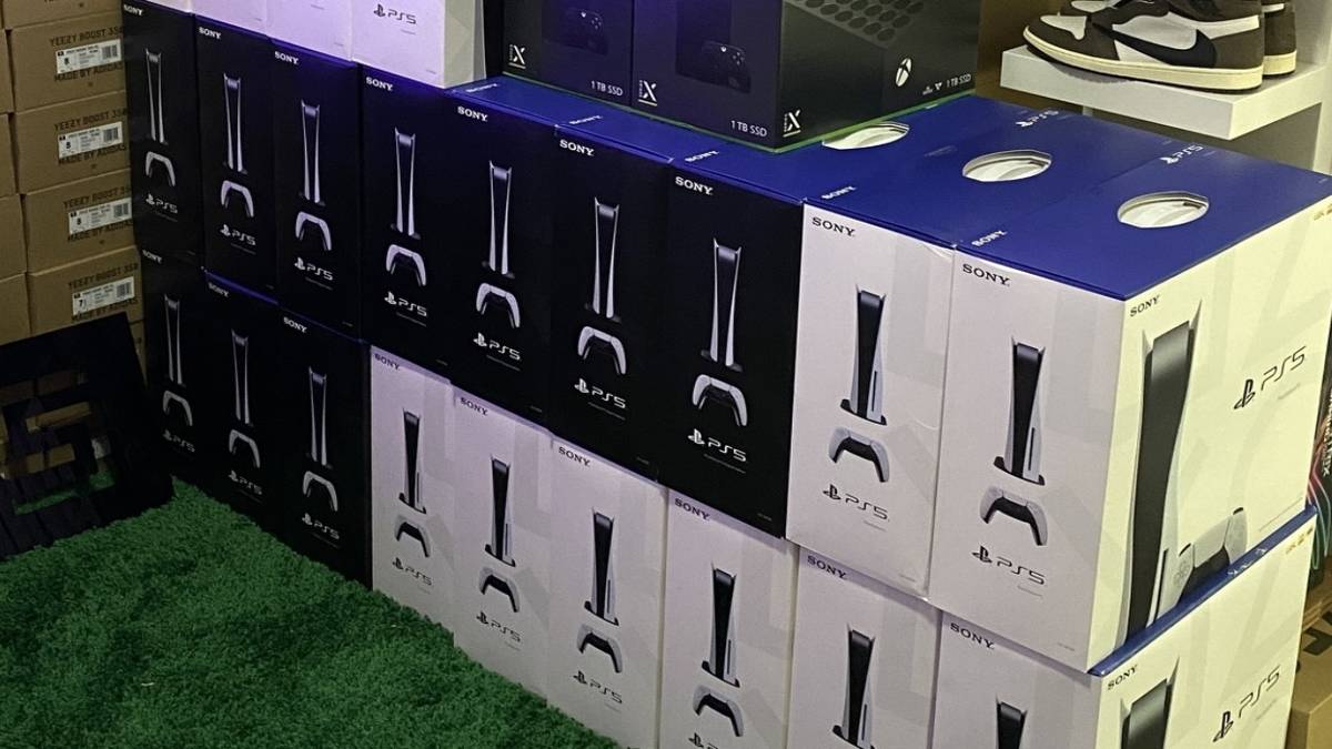 playstation 5 scalpers stack console boxes