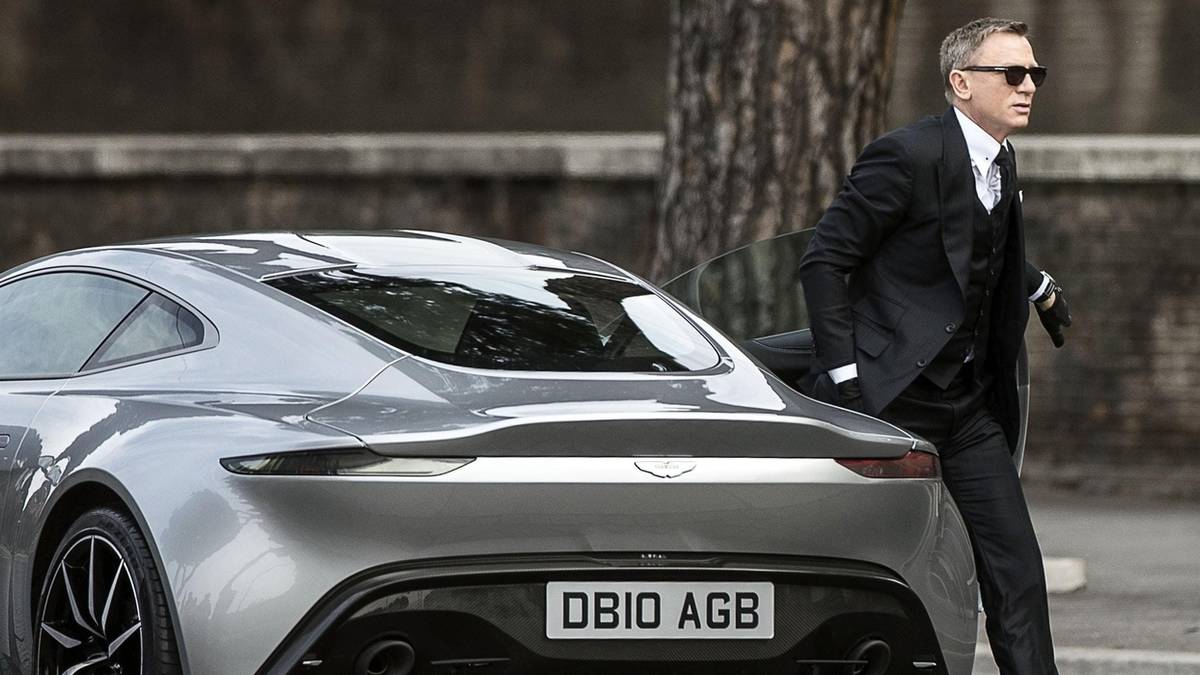 James Bond Got His 50 Years Of Cars Appraised, Here's How Much They're Worth