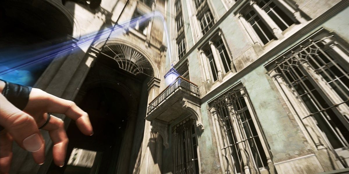 Emily grabs a ledge with Far Reach in Dishonored 2