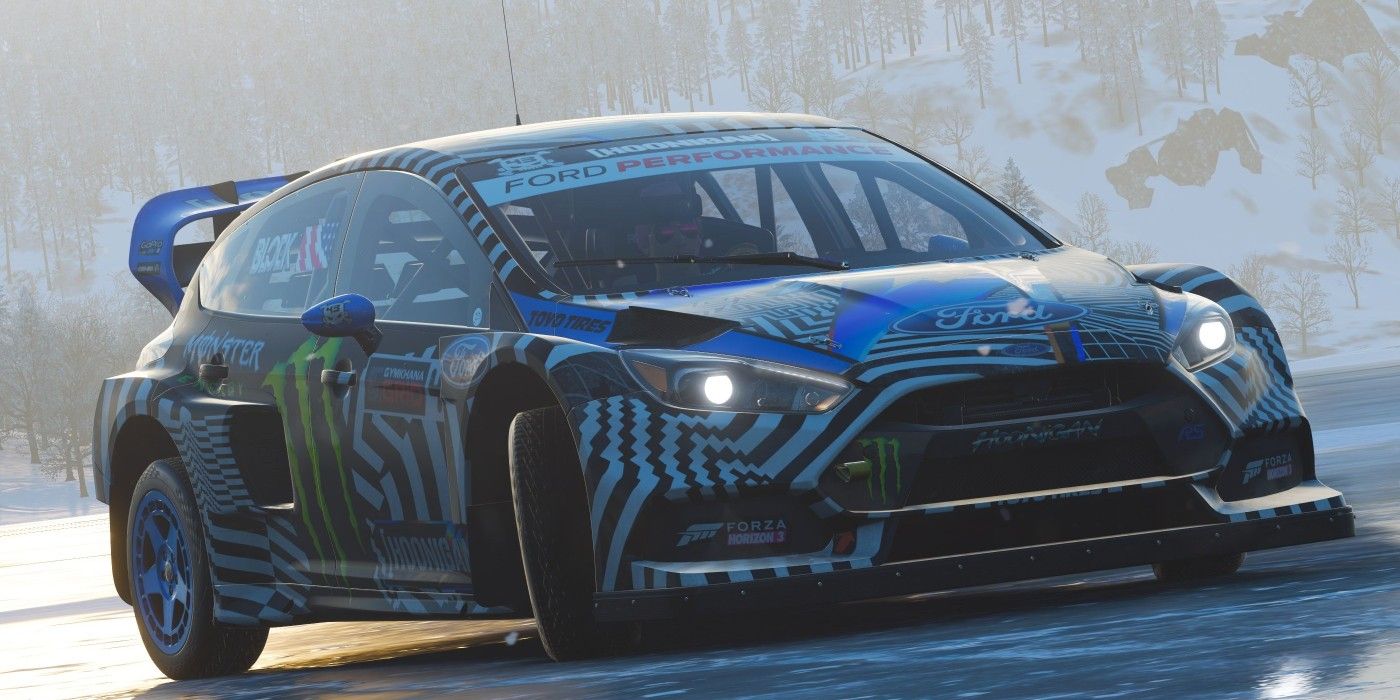 Forza Horizon 4 Hoonigan Gymkhana 9 Ford Focus RS RX driving on icy road in winter