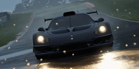 Forza Horizon Lotus Elise GT1 head on driving in the rain