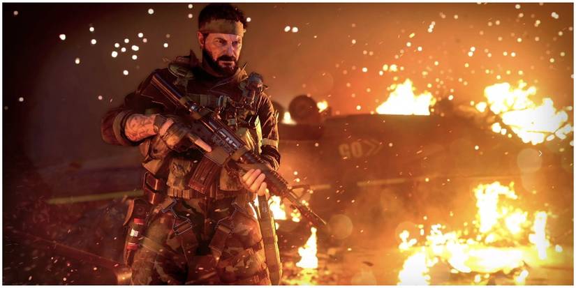 Frank Woods surrounded by flames in combat