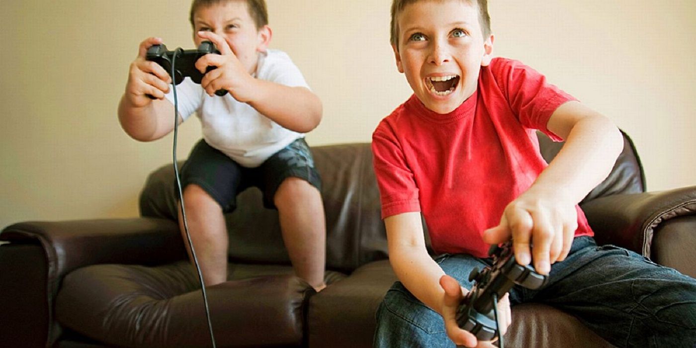 PS5 : un enfant détruit violemment le port HDMI de sa console et demande un  remplacement