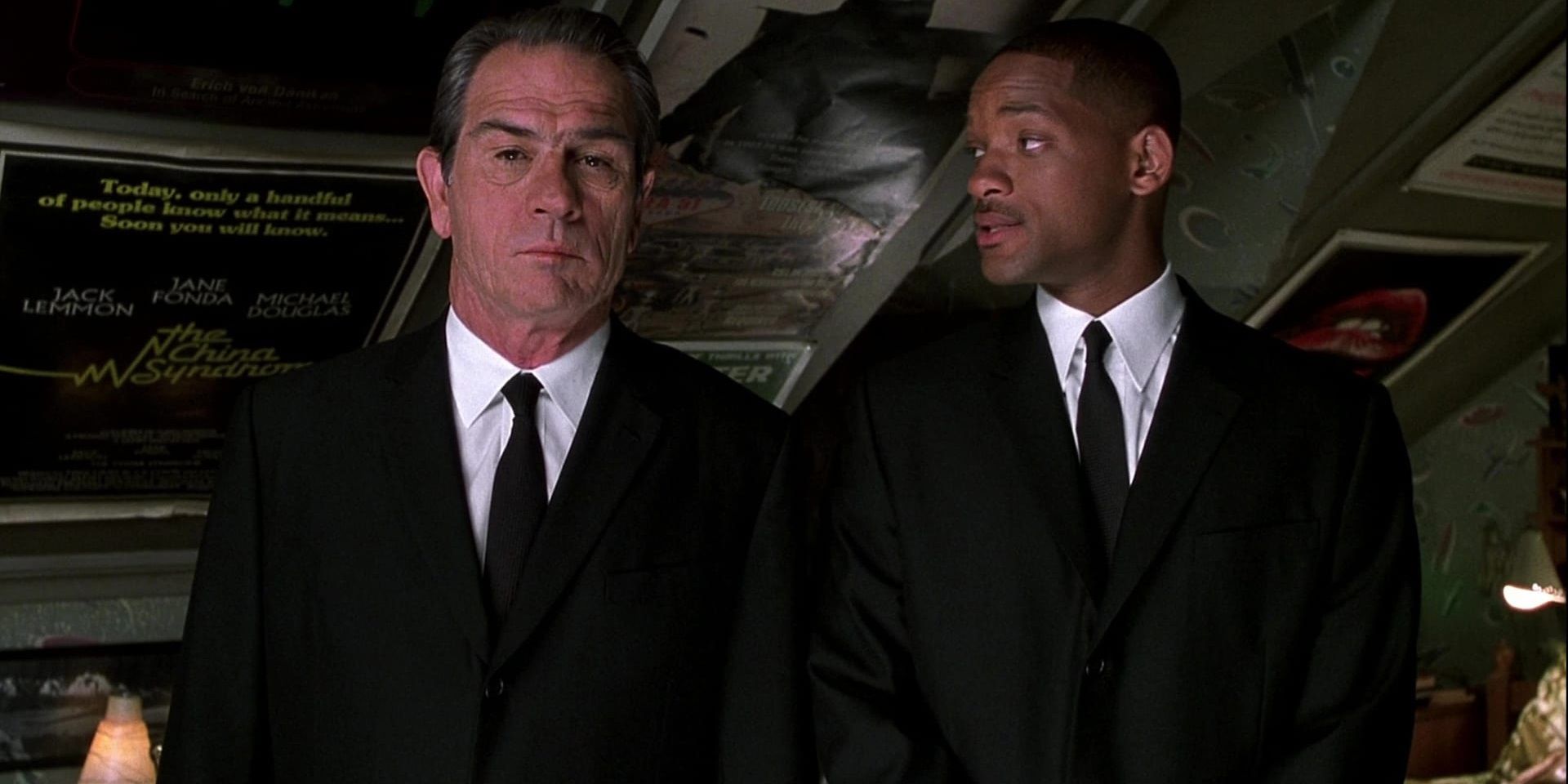 Tommy Lee Jones and Will Smith as Agents K and J in Men in Black II