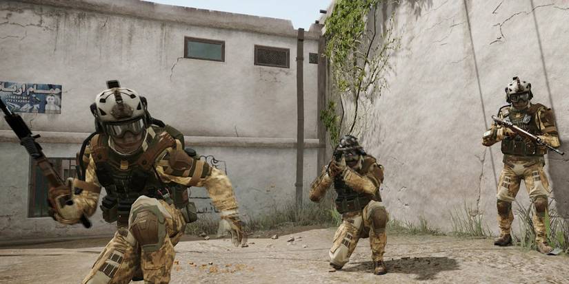 Use Comms to coordinate - Warface Medic Tips