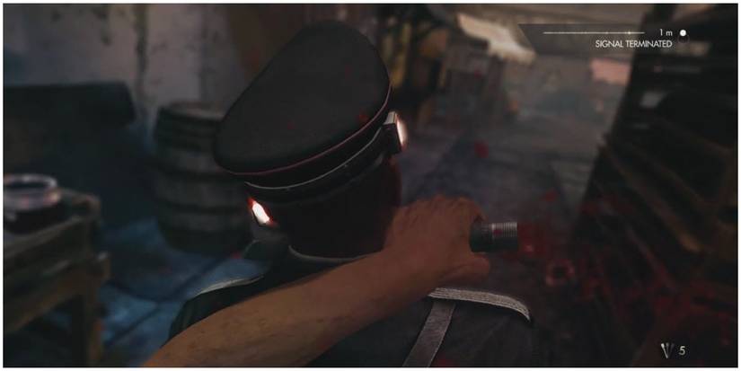 The player stabbing a soldier in the neck