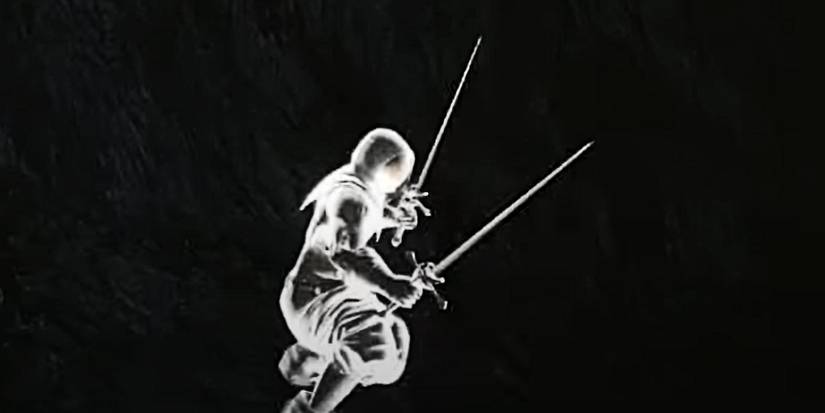 a player practicing with two regular rapiers as a white phantom.