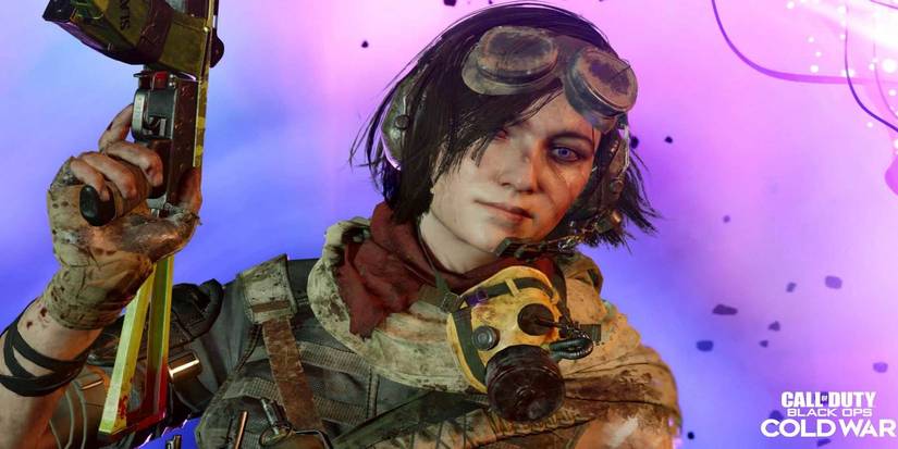 samantha maxis close up cold war operator