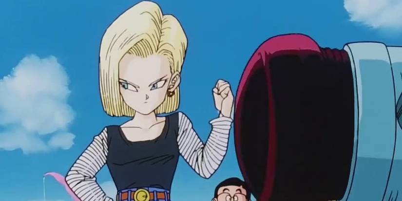 Android 18 tests the punching machine in Dragon Ball Z