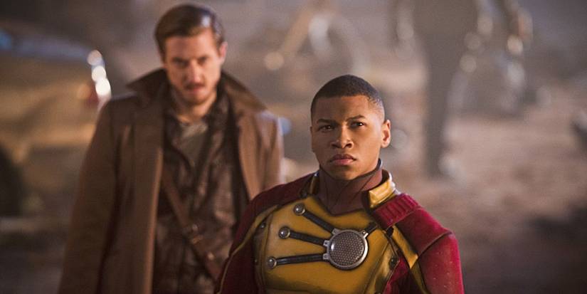 Legends of Tomorrow Firestorm and Rip Hunter on the battlefield