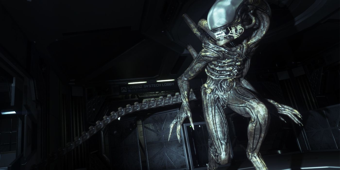 Amanda Ripley Hiding Around A Corner From An Alien, With Intense Green Lighting