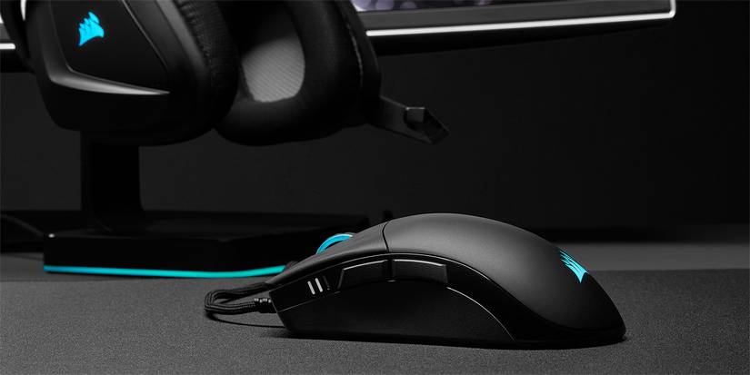 corsair sabre rgb pro champion series mouse side profile