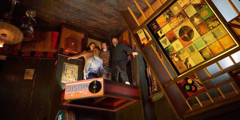 escape room upside down bar