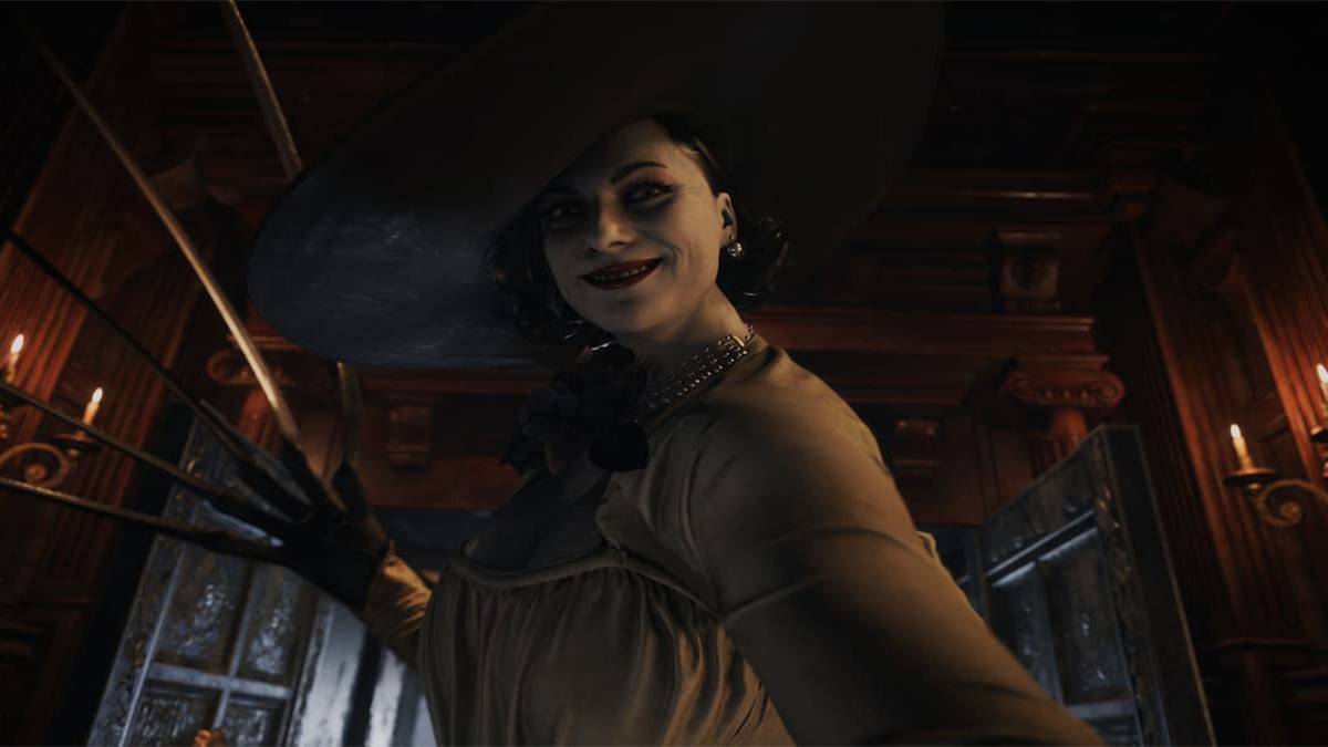 Lady Dimitrescu extended finger blades