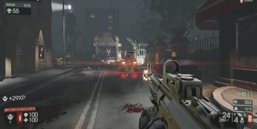 commando looking at enemies