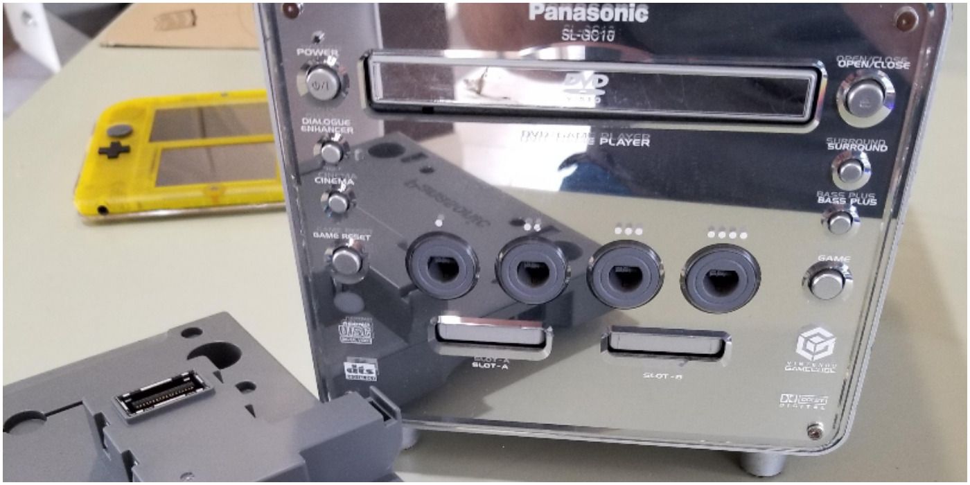 The Panasonic Q console