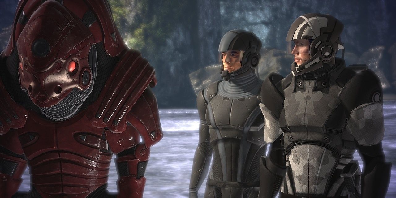 Shepard speaks with the squad in Mass Effect