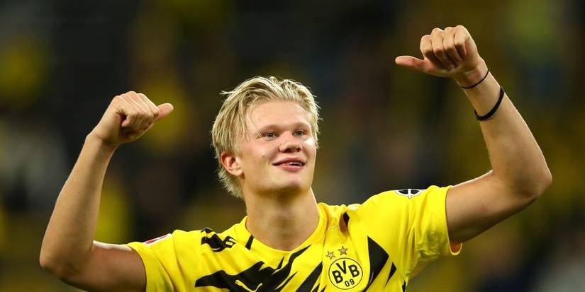 Erling Haaland Interacting With The Crowd