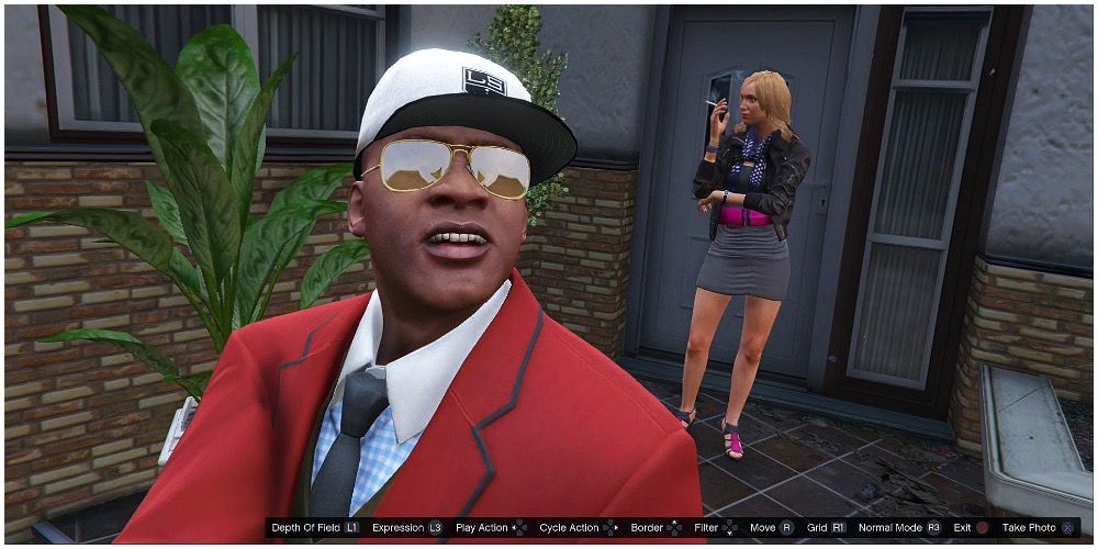 Franklin taking a selfie with the celebrity he helped