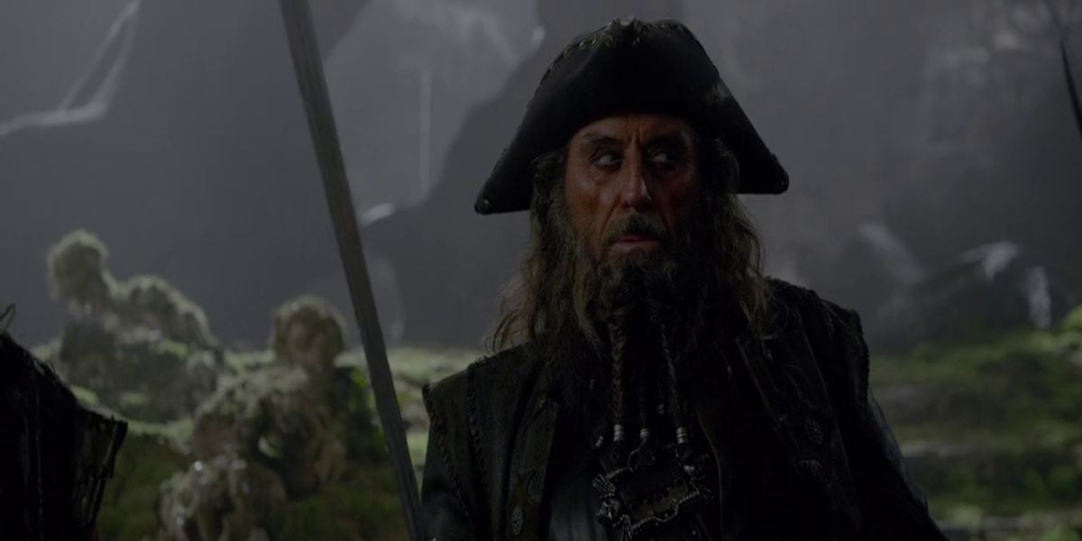 Pirates of the caribbean_ Blackbeard holding his sword