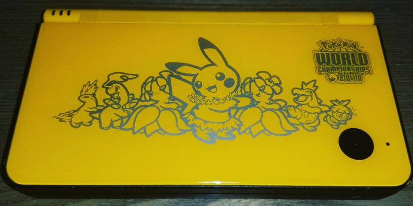 The Pokemon Championship 2010 DSi XL console