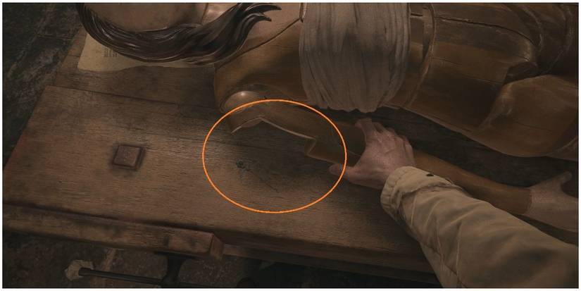 Resident Evil Village Finding The Silver Key In The Right Shoulder