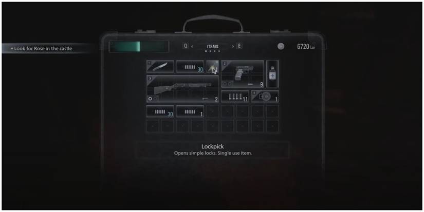 Resident Evil Village Selecting A Lockpick From The Inventory