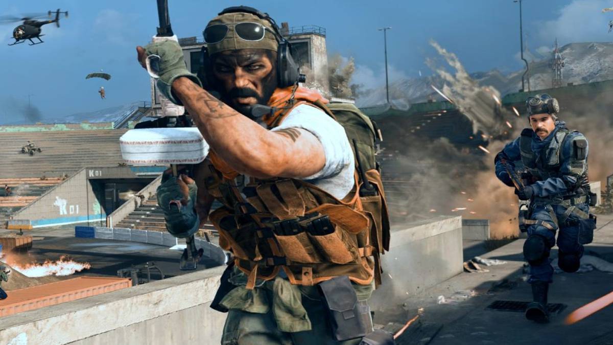 cod warzone players fighting at stadium